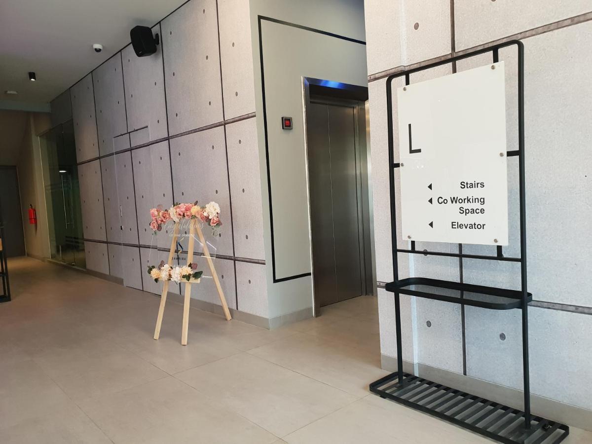 Sambina Prime Hotel Jakarta Exterior photo