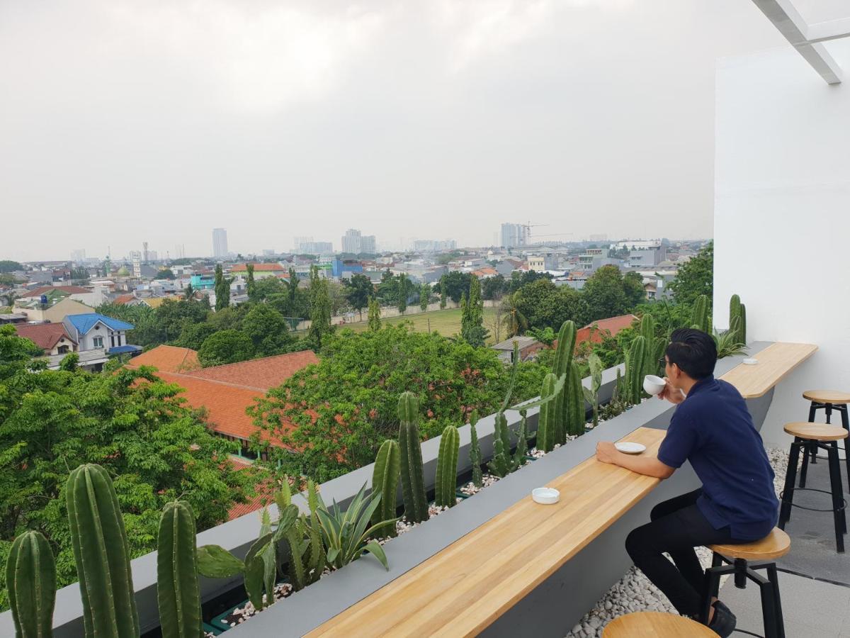 Sambina Prime Hotel Jakarta Exterior photo